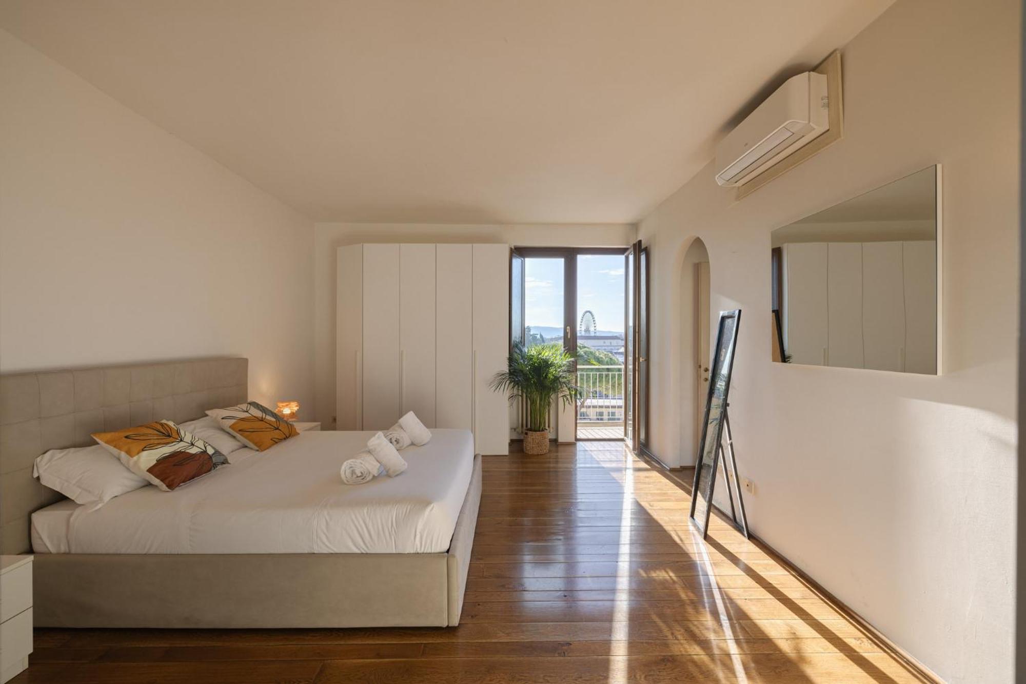 Penthouse With A View Apartment