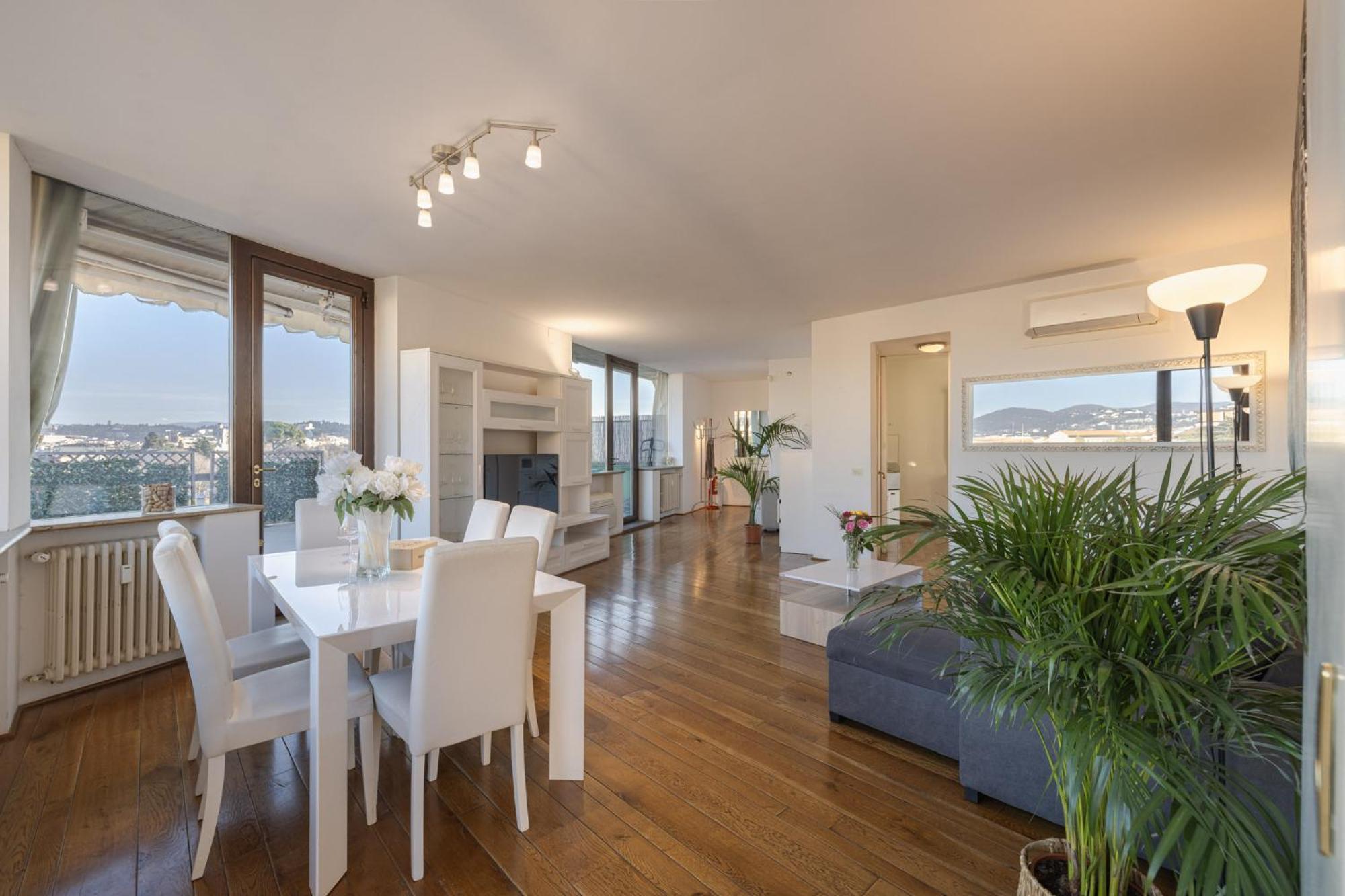 Penthouse With A View Apartment Florenz
